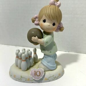 Precious Moments Age 10 Growing in Grace Bisque Preowned.